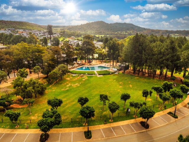 More space. More time outside. 🌿☀️

Wide lawns, a shared pool, and room for everything from family picnics to quiet afternoons.

It’s the kind of setting that makes everyday living feel different.

#EyeOfAfrica #EstateLiving #LuxuryLifestyle #NatureLiving