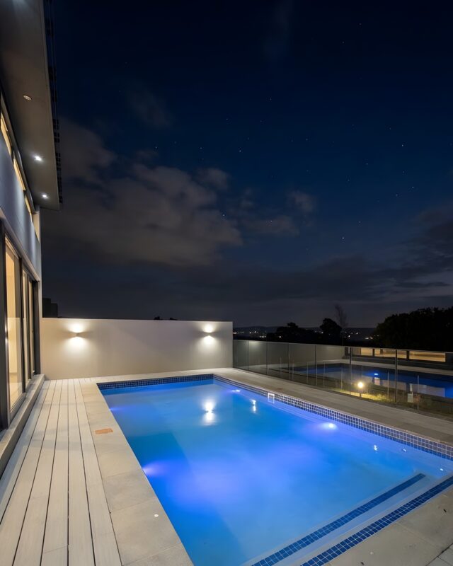 Some homes are beautiful.
Others feel like this on a Saturday night. ✨

The pool glowing under the stars, the quiet of the estate, and the natural beauty of Eye of Africa stretching beyond the horizon.

When home looks like this… there’s nowhere else you’d rather be.

#EyeOfAfrica #EstateLiving #Weekend #Twilight #Home